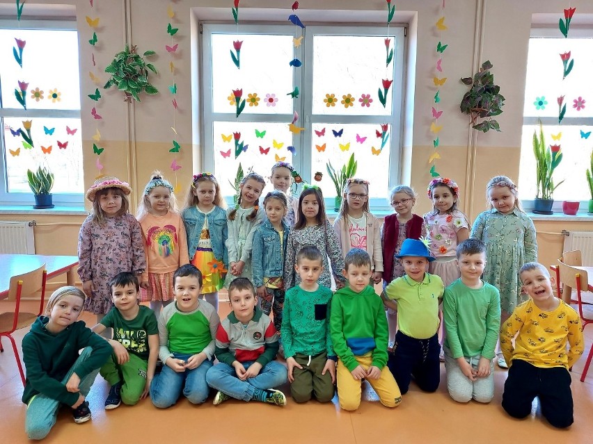 Dzieci z Publicznej Szkoły Podstawowej numer 2 w Przysusze także przywitały Wiosnę