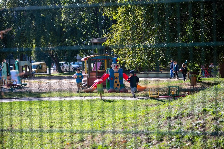 Podniosły się głosy, że nauczyciele przedszkoli oraz żłobków...