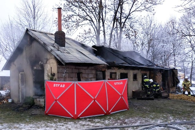 Miejsce pożaru w Dachnowie.