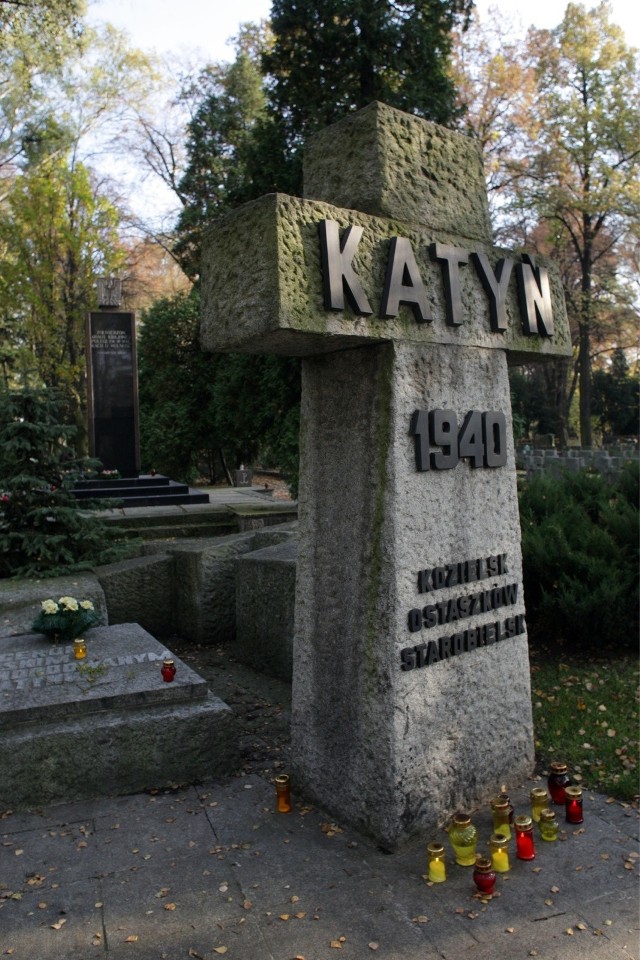 Dziś Dzień Pamięci Ofiar Zbrodni Katyńskiej. W Warszawie uroczystości z udziałem rządzących