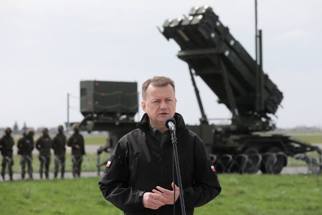Podczas wystąpienia wicepremier i szef MON ocenił, że Polska jest już bardzo zaawansowana w budowie systemu wielowarstwowej obrony przeciwlotniczej i przeciwrakietowej.
