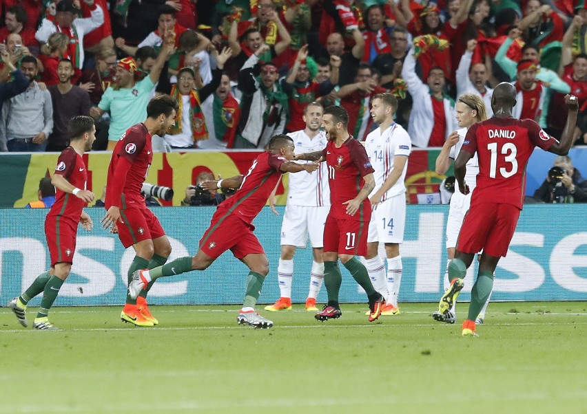 Nani zdobył gola na 1:0 w meczu Portugalia - Islandia