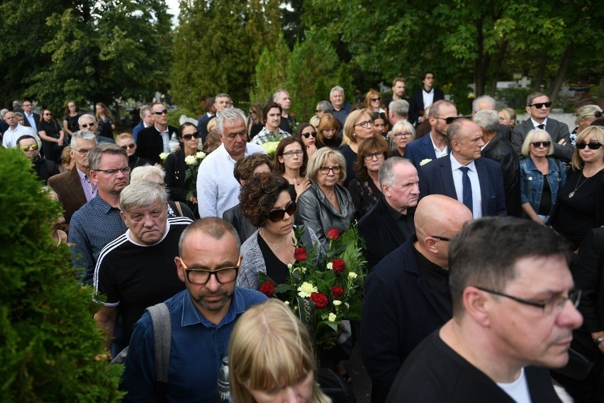 W czwartek bliscy, przyjaciele, znajomi, poznaniacy...