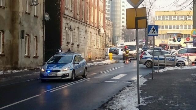 Z powodu alarmu o ulatniającym się gazie i ewakuacji mieszkańców ulica Słoneczna była zablokowana