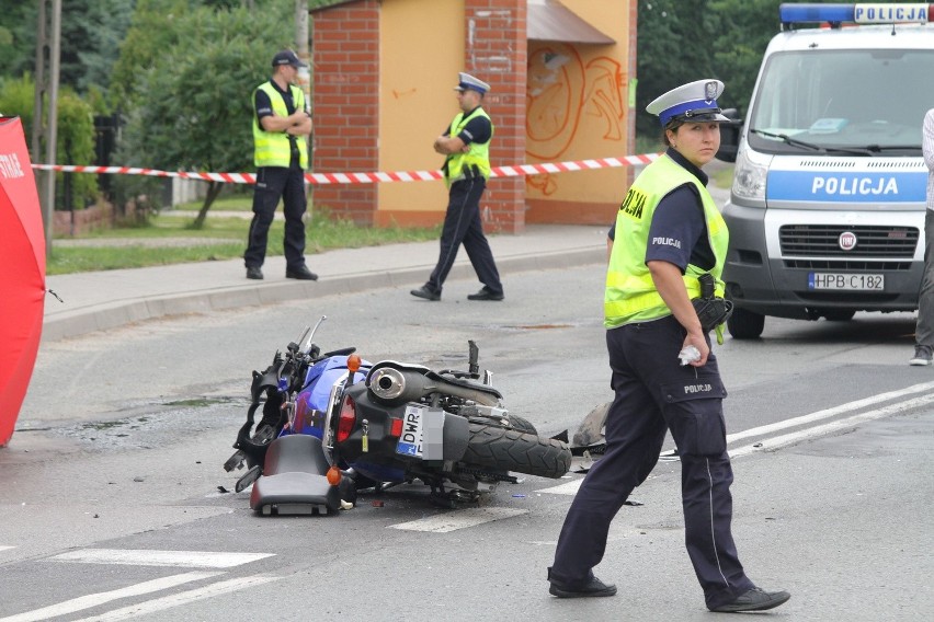 Wypadek motocyklisty w Kamieńcu Wrocławskim 8.07.2015....