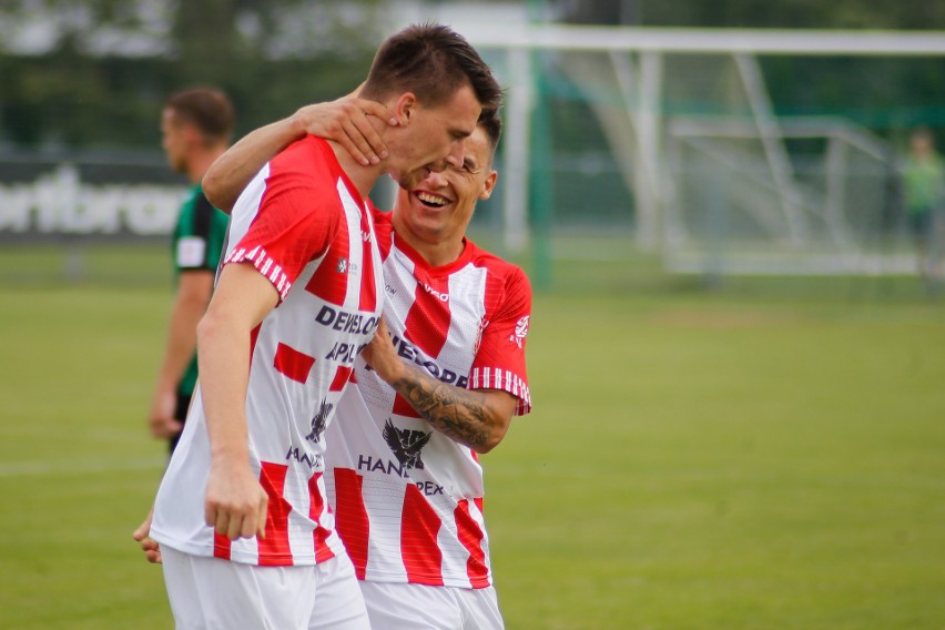 Adrian Dziubiński, piłkarz 2-ligowej Apklan Resovii: Nie chciałem za bardzo eksponować swojej radości