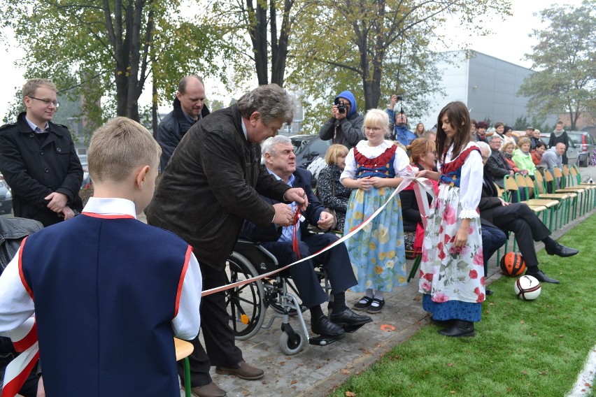 Nowoczesne boisko w Rybniku otwarte. Takich obiektów jest już ponad 40 [ZDJĘCIA]