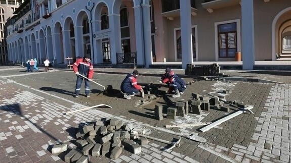 Absurdy Soczi, czyli podwójne toalety i pisuary,...