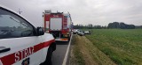 Wypadek w Wilkostowie pod Środą Śląską. Lądował śmigłowiec LPR. Strażacy wracający z mszy ruszyli z pomocą [ZDJĘCIA]