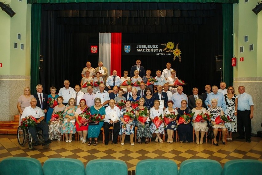 25 par z gminy Czyżew świętowało 50-lecie pożycia...