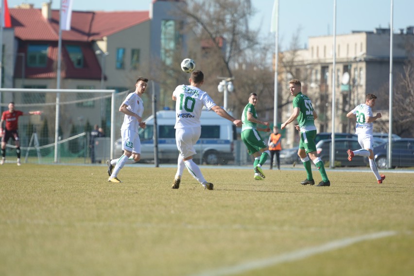 2 liga. Stal Stalowa Wola przegrała 0:1 z Radomiakiem w  Radomiu, po golu z rzutu karnego. 