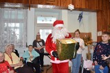 Mikołaj odwiedził mieszkańców Domów Pomocy Społecznej w Kluczborku. Obdarował ich hojnymi prezentami