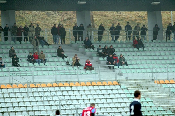 W ostatnim meczu sparingowym przed rundą wiosenną, pilkarze...