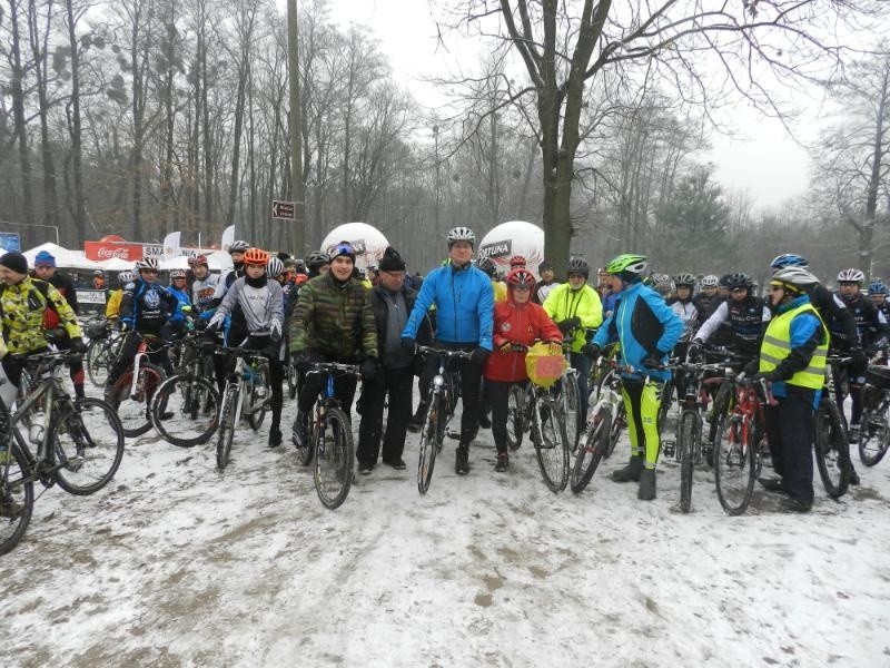 300 rowerzystów powitało Nowy Rok nad Rusałką