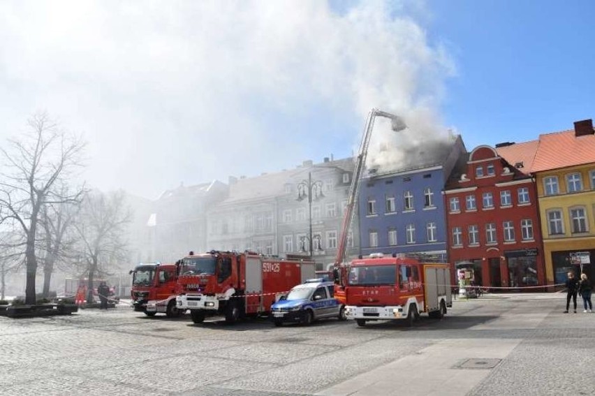 Do tragicznego pożaru doszło w piątek w Ostrowie...