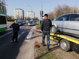 Kolizja na Al. Solidarności. W zderzeniu uczestniczyły trzy pojazdy (zdjęcia, wideo)