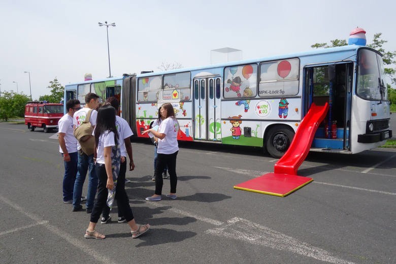 Happy Bus już od ośmiu lat bawi dzieci z regionu łódzkiego