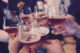 Koronawirus sprawia, że pijemy mniej alkoholu