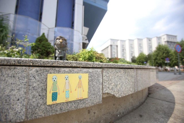 Tabliczki w centrum Katowic znalazły aprobatę mieszkańców, władz miasta i znawców sztuki.