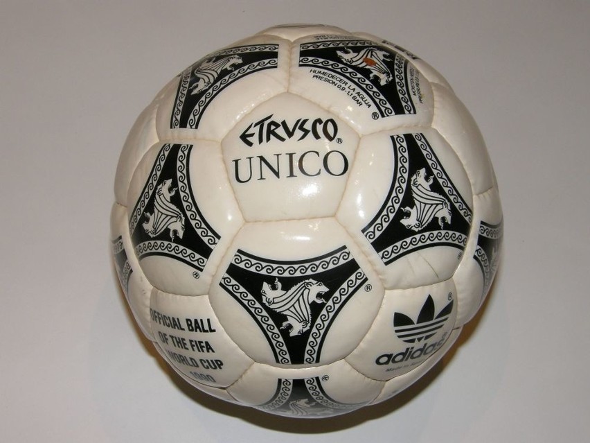 Adidas Etrusco Unico - Mistrzostwa Świata 1990 (Włochy)....