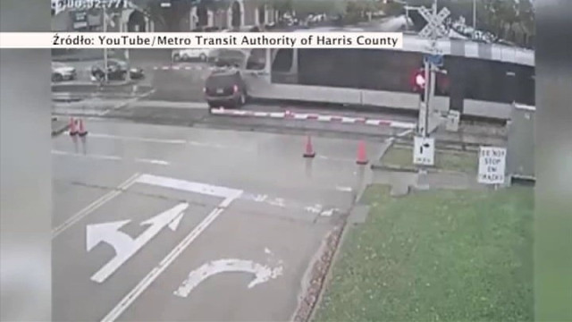 Houston, USA. Samochód miażdzony przez pociąg (wideo z monitoringu)