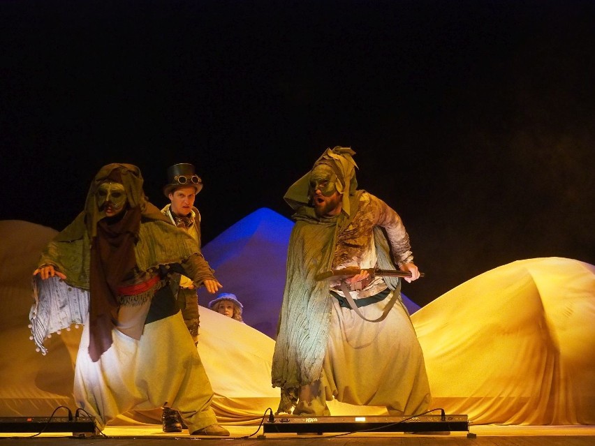 Teatr Dramatyczny: W pustyni i w puszczy 3