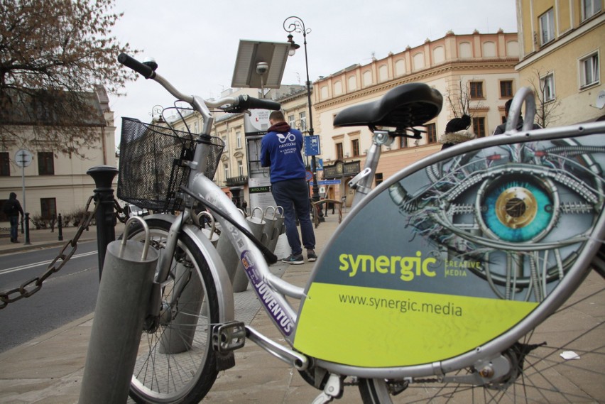 Miejskie rowery już wyjechały na ulice Lublina. Ale z usterkami