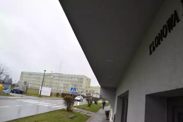 Szpital powiatowy w Oleśnie.