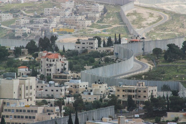 Mur odgradzający Izrael od terytorium palestyńskiego