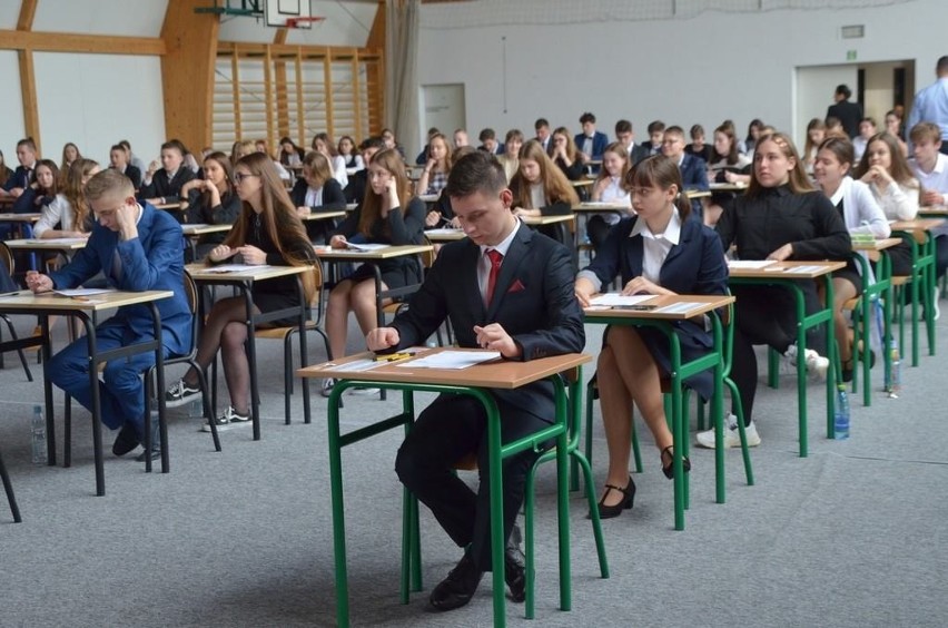 Powiat wielicki. Strajk szkolny trwa. Egzamin gimnazjalny również