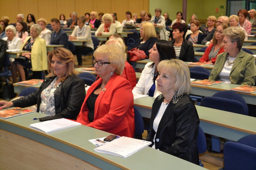 Częstochowa: Forum Kobiet: "Rząd postawił nas na środku i do góry nogami" ZDJĘCIA