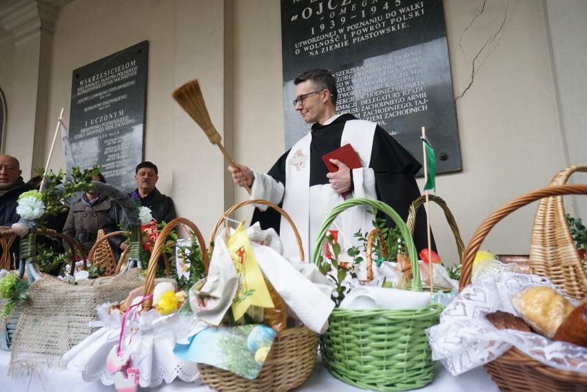 Z kolei w Niedzielę Palmową, która rozpoczyna siedem dni...