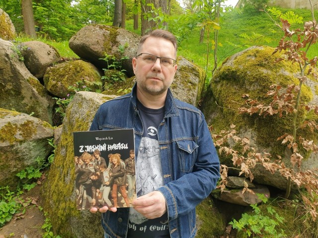 Wojciech Lis ze swoją najnowszą książką