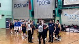 W II lidze koszykarzy porażki poznańskich drużyn w meczach derbowych. KS Kosz Kompaktowy Pleszew wrócił na zwycięski szlak i pozycję lidera