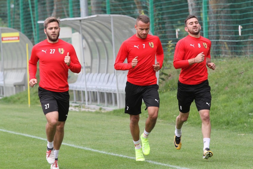 Piłkarze Korony Kielce przygotowują się do meczu z Lechią Gdańsk. We wtorek mają dwa treningi [ZDJĘCIA]