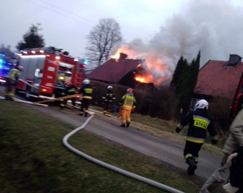 Pożar domu mieszkalnego na ul. Krasickiego w Brzeszczach...