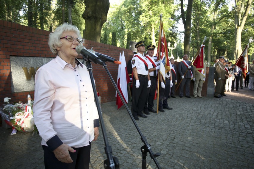 Spotkanie przed Krzyżem Wołyńskim w Słupsku.