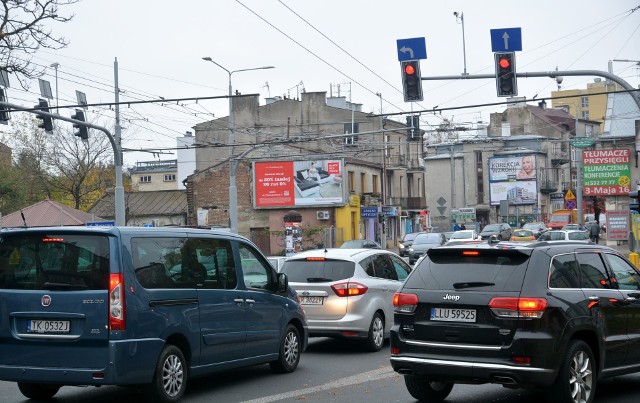 Skrzyżowanie ulic Narutowicza, Głębokiej, Nadbystrzyckiej i Muzycznej jest jednym z najbardziej zakorkowanych w Lublinie