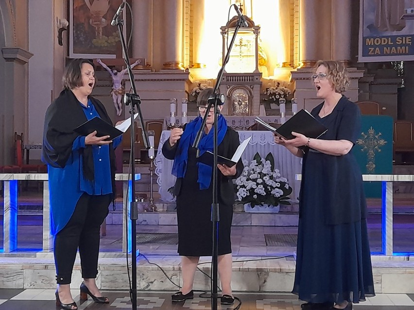 Koncert muzyki dawnej w kościele w Pionkach. Wystąpiła Schola Sancti Ioannis. Zobacz zdjęcia