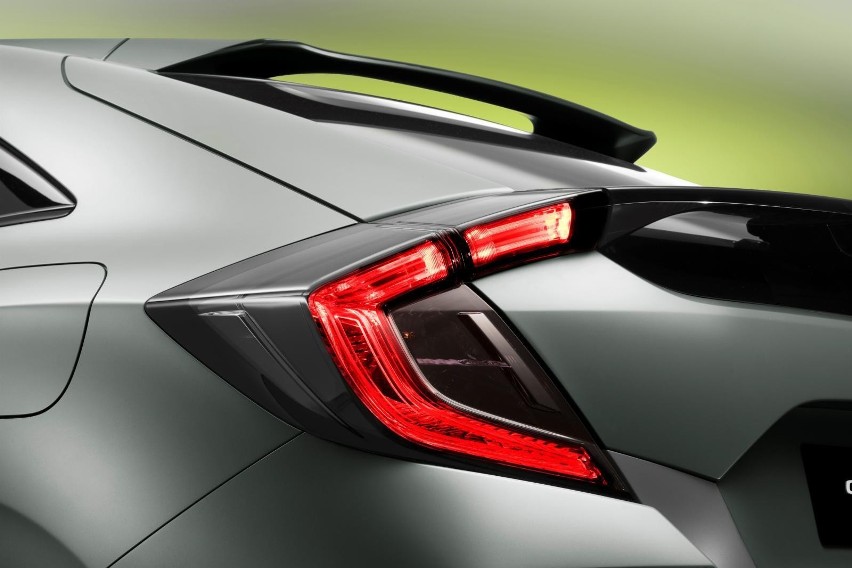 onda Civic Hatchback Prototype posiada ledowe reflektory...