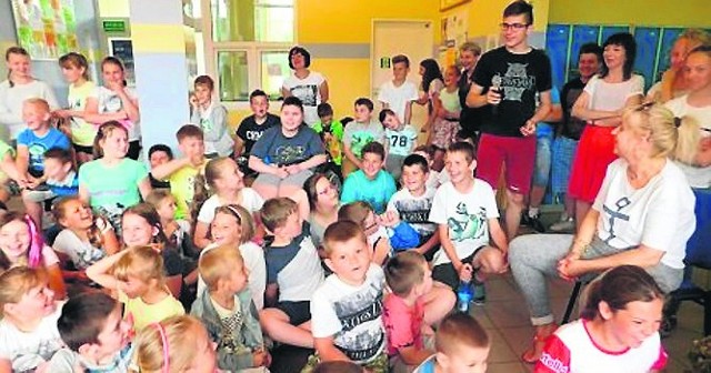Uczniowie szkoły w Suchej spędzili kilka dni z głośnym czytaniem.