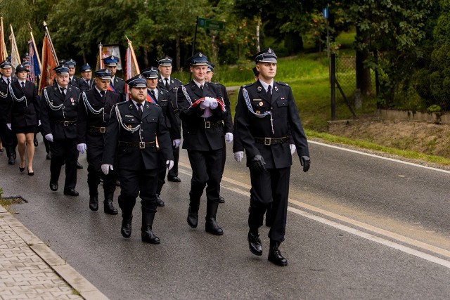 Jednostka OSP w Gorzkowie (gmina Wieliczka) świętuje 75-lecie działalności. Obchody jubileuszu rozpoczęła część oficjalna, a 14 sierpnia odbędzie się w Gorzkowie jubileuszowy festyn