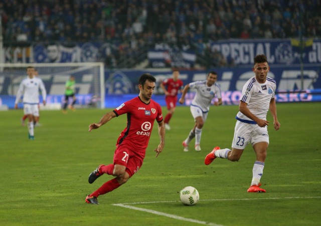 W derbach Piast wygrał z Ruchem 2:1.