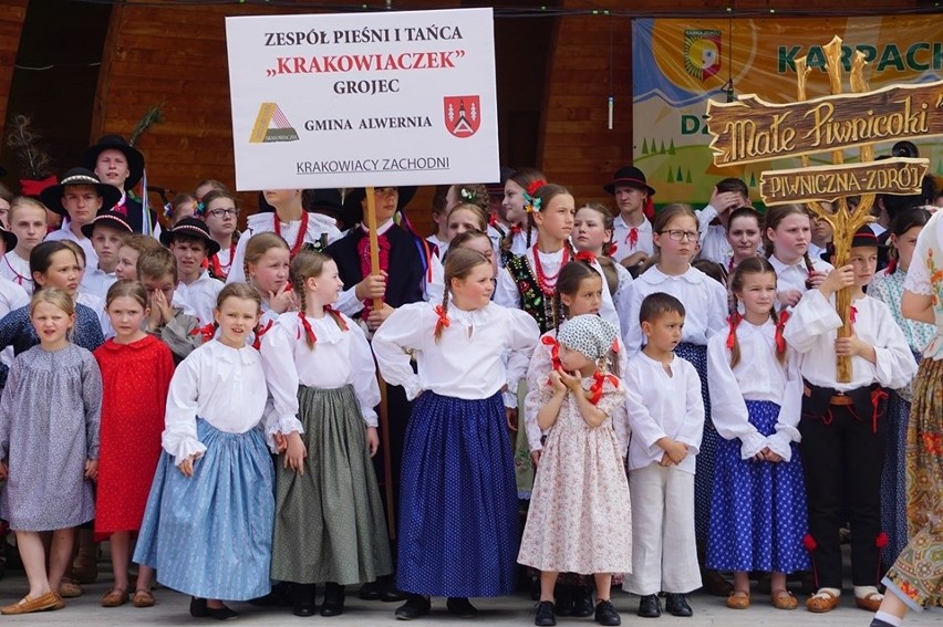 Grojec. Sukces Zespołu Pieśni i Tańca Krakowiaczek. Wystąpi on na Święcie Dzieci Gór [ZDJĘCIA]