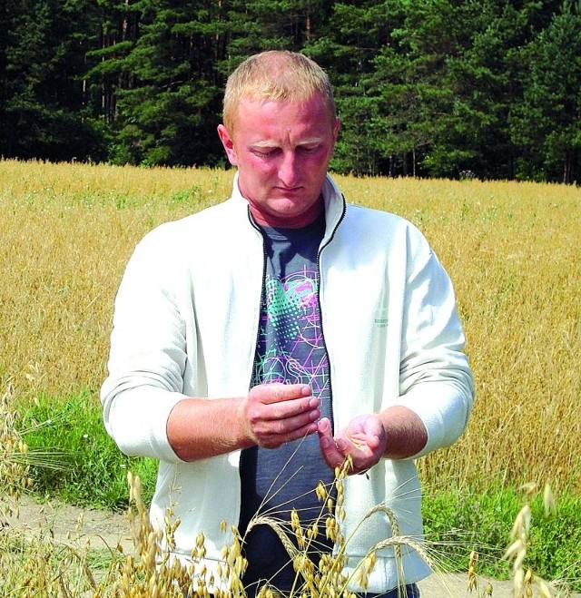 Plony nie będą rewelacyjne, choć i nie najgorsze &#8211; twierdzi rolnik Marek Malinowski z Rubcowa (gm. Płaska)