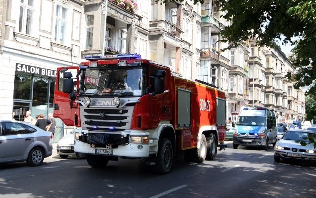 Wybuch gazu w centrum SzczecinaDo wybuchu butli gazowej propan butan doszło przed kilkunastoma minutami w jednym z mieszkań na drugim piętrze budynku przy ul. Piłsudskiego. Dwie osoby są poszkodowane.