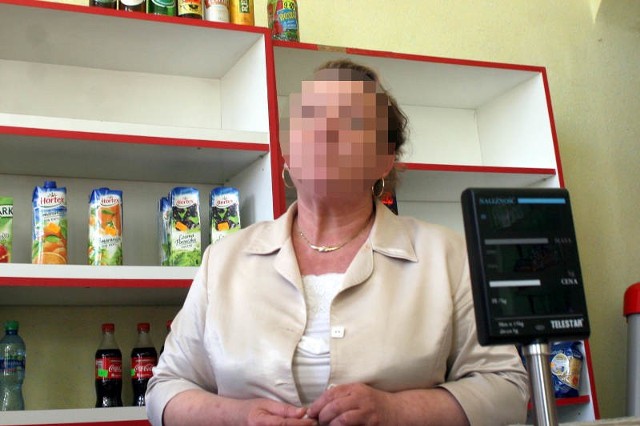 - Ja nieletnim ani papierosów, ani alkoholu nie sprzedaję &#8211; zapiera się właścicielka sklepu przy ul. Konfederacji Dzikowskiej w Tarnobrzegu.
