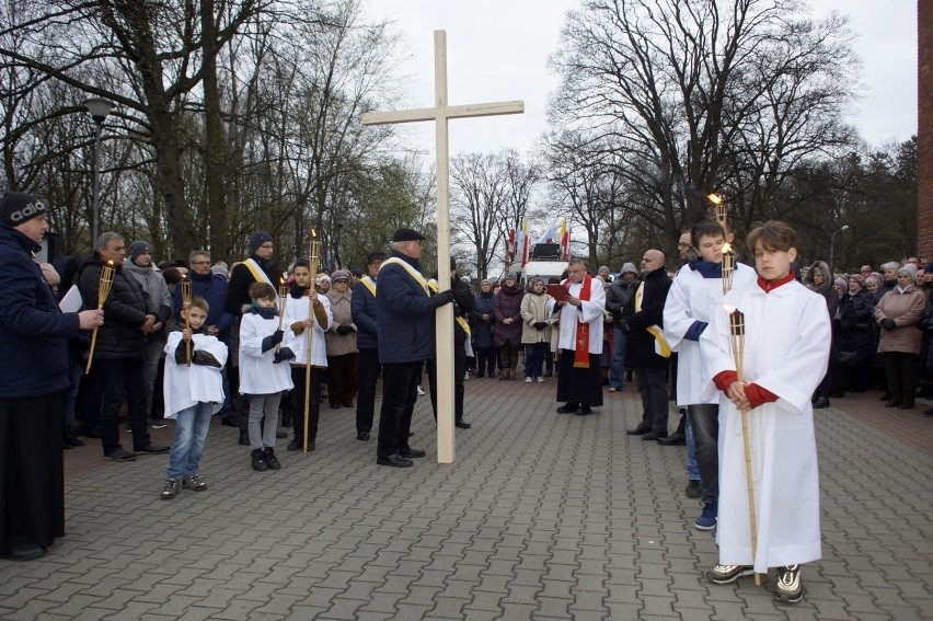 W piątek (12 kwietnia) po mszy świętej, która odbyła się w...