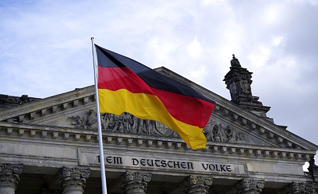 W niedzielę w Dolnej Saksonii odbędą się wybory do parlamentu tego kraju związkowego na zachodzie Niemiec. Pokażą one, jak obecnie prezentują się poglądy Niemców, którzy coraz bardziej niezadowoleni są z rządu Olafa Scholza.
