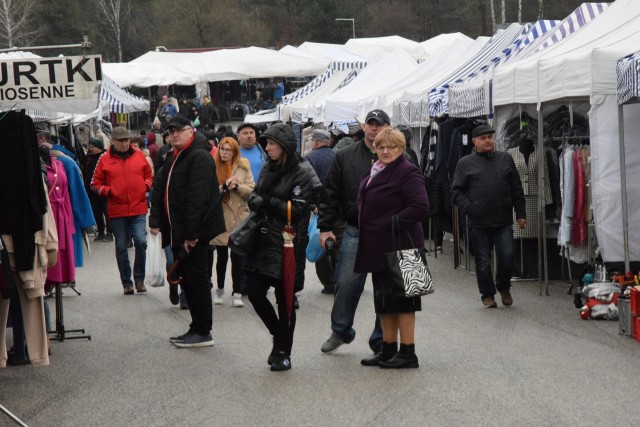 Byłeś na giełdzie w Miedzianej Górze w niedzielę, 2 kwietnia? Może jesteś na zdjęciach! Sprawdź na kolejnych slajdach >>>>